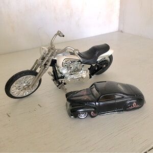 LP Vintage Bundle Police Motorcycle + Hot Wheels Tail Dragger | Black